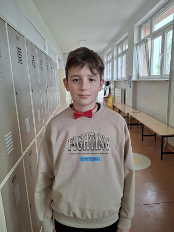 2735d1a3-f578-4f79-87b2-d7f75a44101b