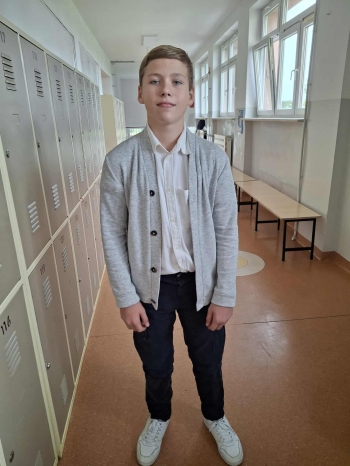 8fab633f-7876-4084-83c9-d2739ae55458