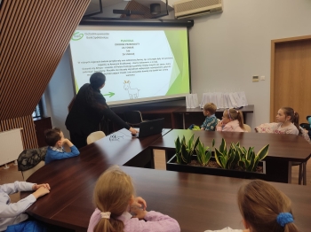 7fc41f5c-0c9f-4799-8e1c-530c2cf02306