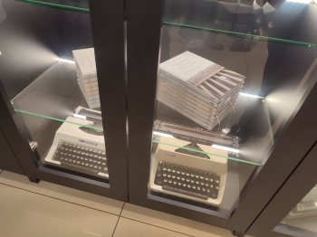 04d60ca4-6534-41e6-adc7-8c3ae7059fab