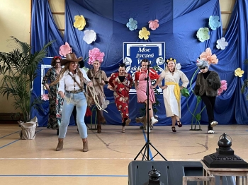 385b2a05-a319-42fe-807b-2d2ca2fa7322