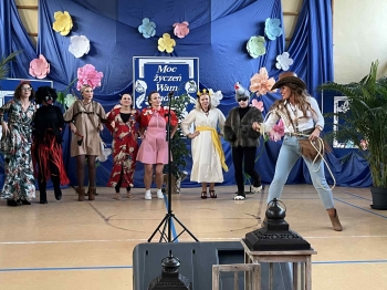 d6240a2c-2b41-405f-b205-04dcf7e19538