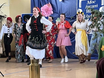 70aafd3e-a6b0-41d0-ad22-9683241adc18