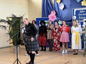 9c662a96-58e3-48b4-b8cc-59641c04ed75