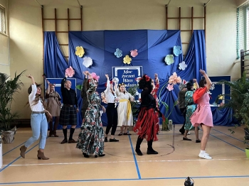 afd9fb0d-c63f-492c-a1b3-dc3125e1b327