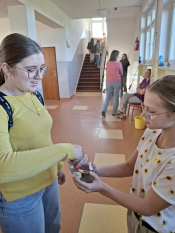 0c8cbcd0-41ec-48dd-9dd2-ab65c8b5df24