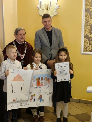 6b56a7cb-336a-4014-8c16-c4feec49feac