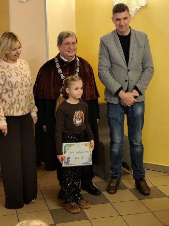 d0949890-7d77-4180-9ef0-fc6b675fd32e