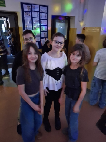 Zdjęcie WhatsApp 2025-11-30 o 22.55.58_f4e60ac7