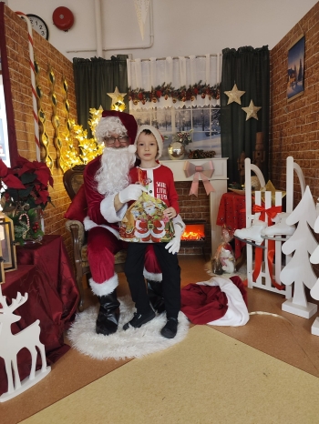 21712261-27b6-49f3-ba32-9b743ce70ea9