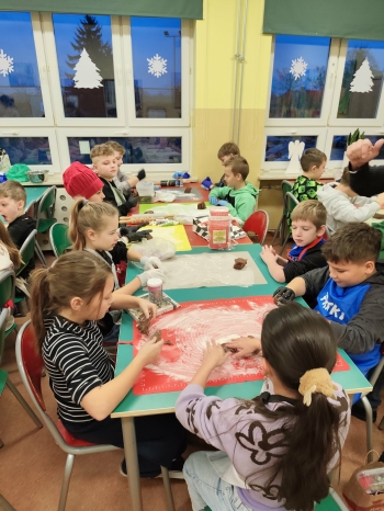 76d2e7b3-e05c-475f-a670-a4b063aff5ce