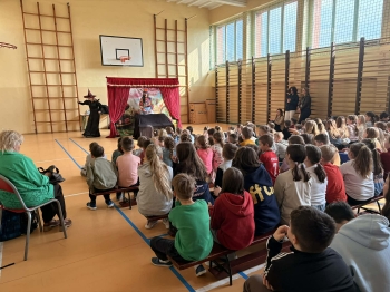 e98fd55f-6661-423c-ae69-ece4e756bd1c