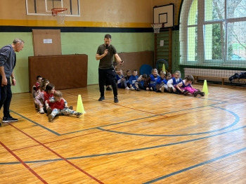 9909c8dc-f519-41d2-97fd-f37d77449c49