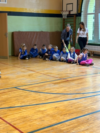 6b4703db-1239-49d8-9b96-b039d3b446eb