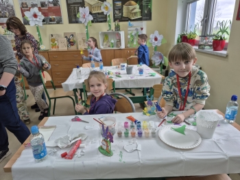 fcf37a79-1843-425d-8219-44465d9f7d01