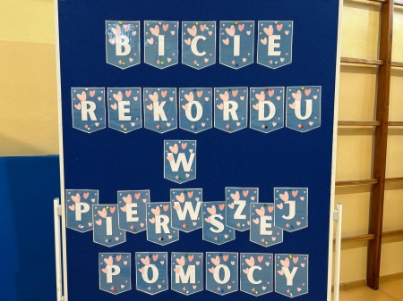 BICIE REKORDU W PIERWSZEJ POMOCY