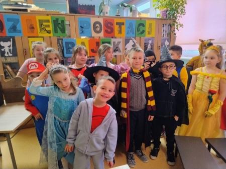 DZIEŃ POSTACI Z BAJEK