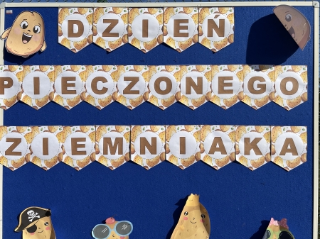 DZIEŃ PIECZONEGO ZIEMNIAKA